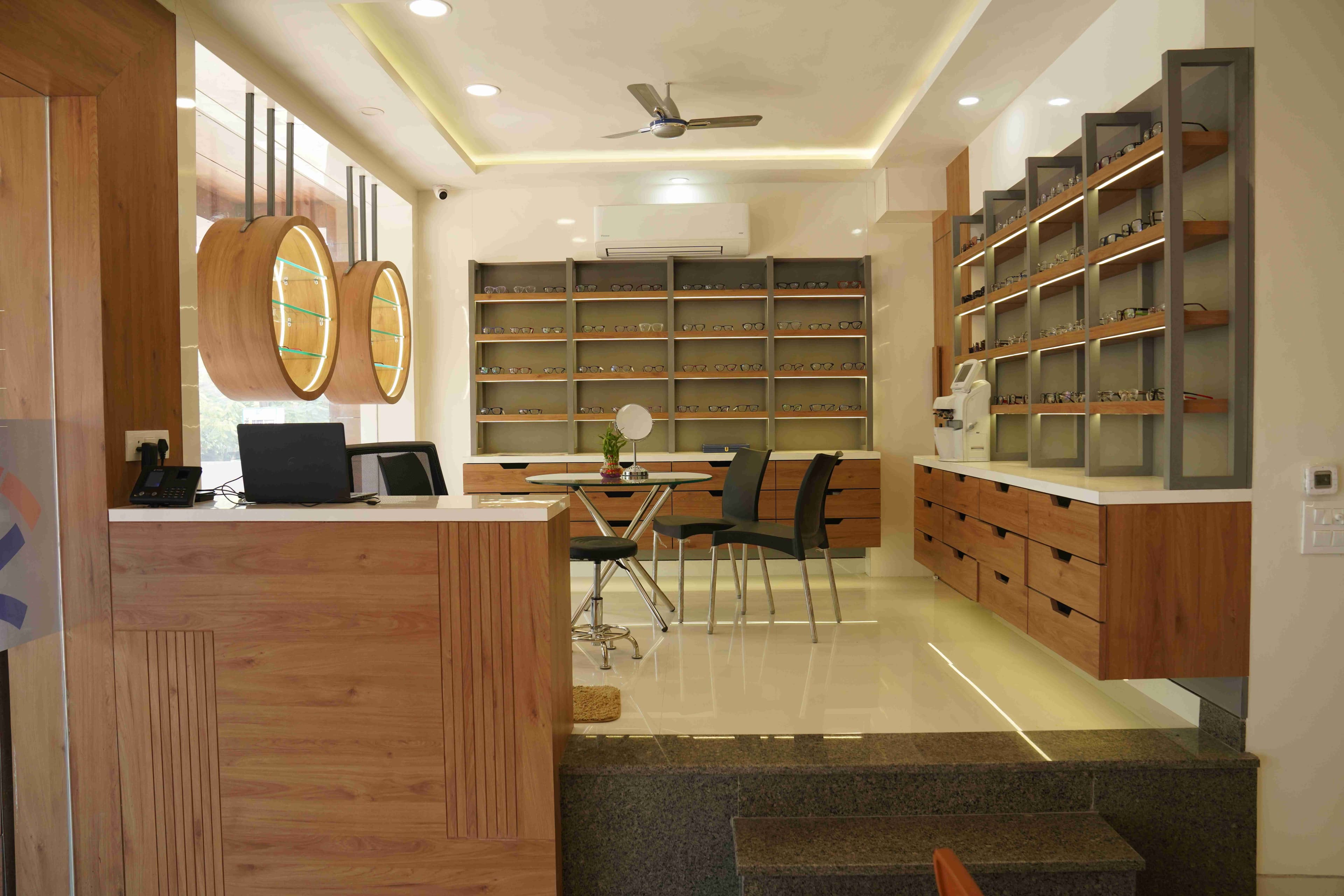 Sangam Eye Hospital Ophthalmic Diagnostic Suite